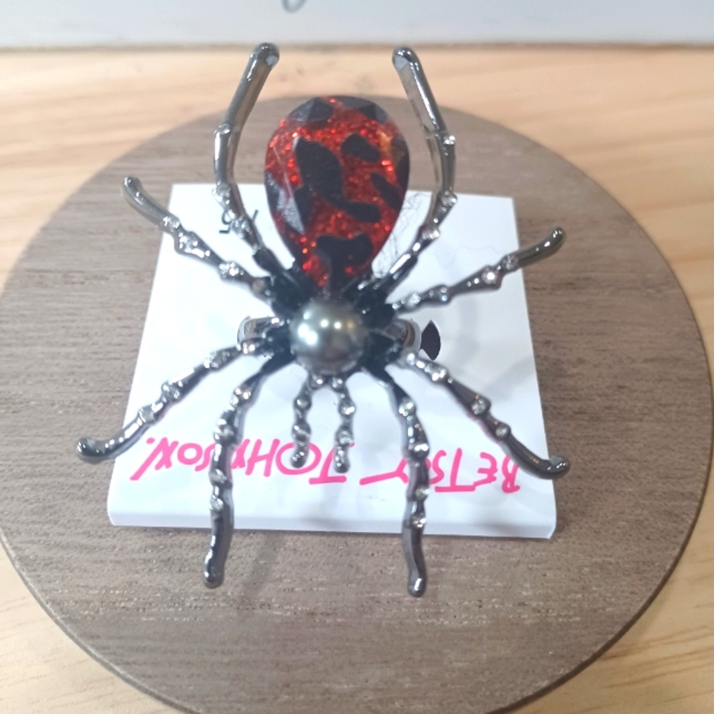 BETSEY JOHNSON BLACK WIDOW SPIDER 🕷 RING 7.5 NWT - Picture 3 of 4